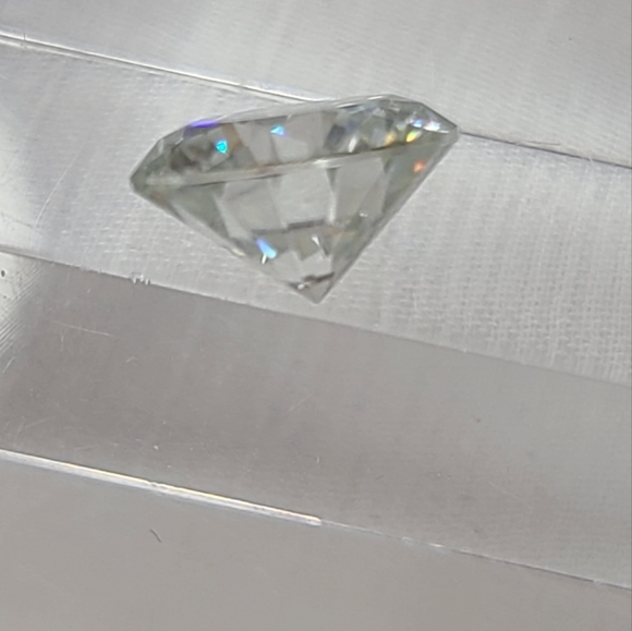 Moissanite loose 4.57 carat Gemstone - Picture 11 of 15
